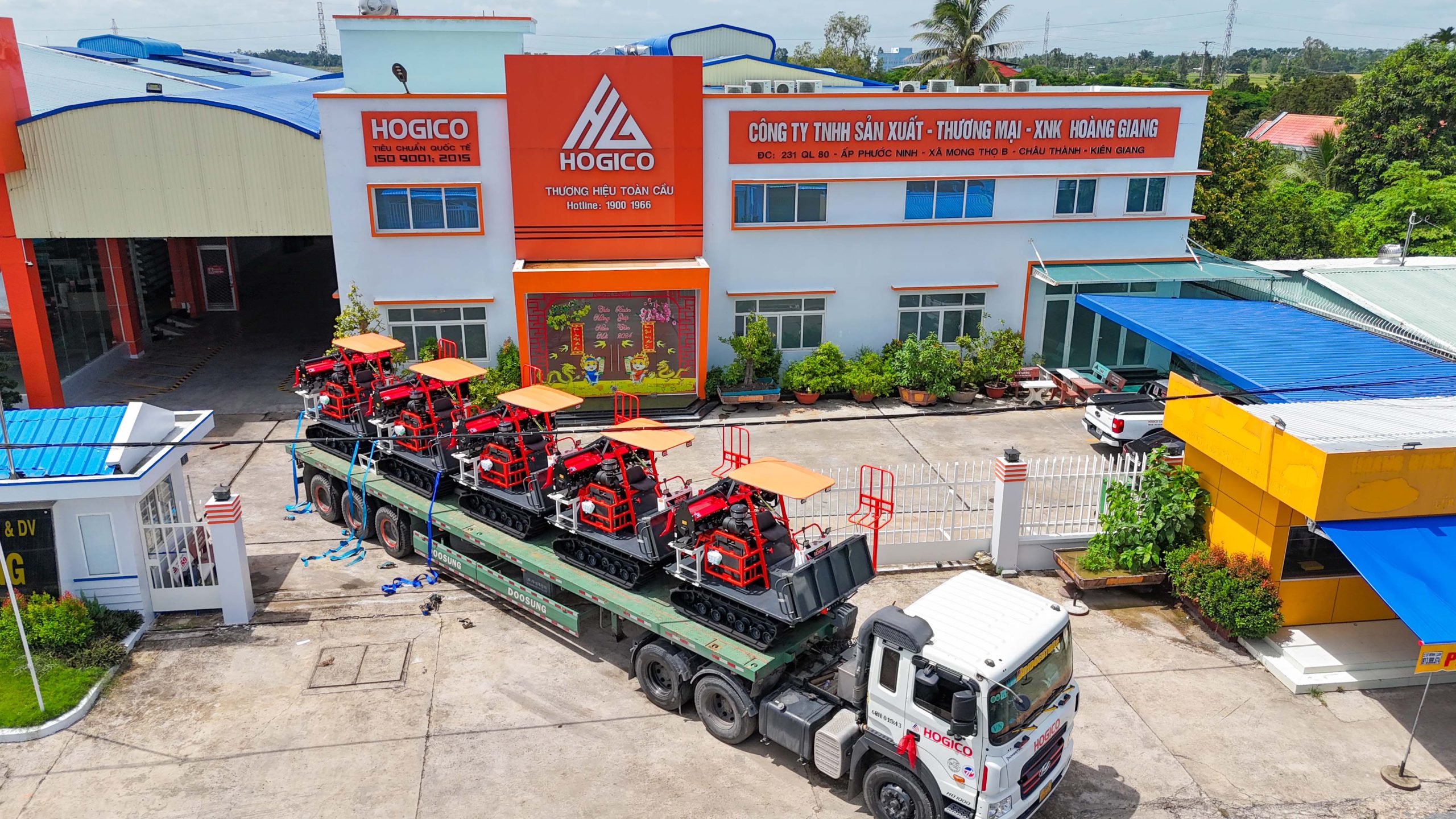 cong ty hogico sản xuất máy kéo bánh xích