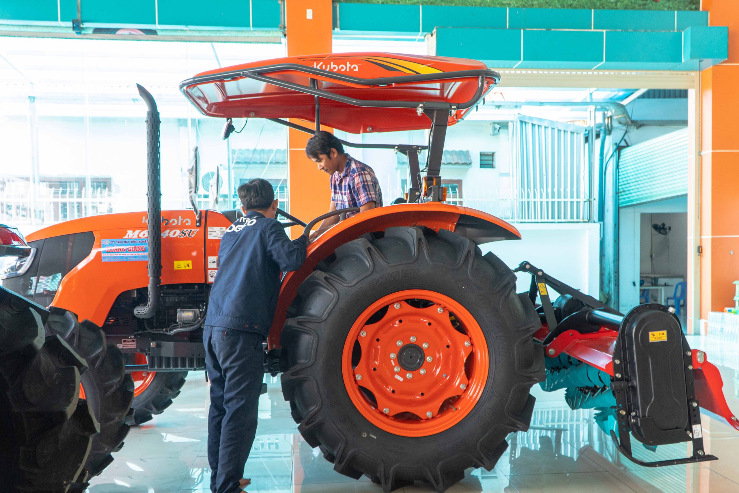 Nên mua máy cày nào