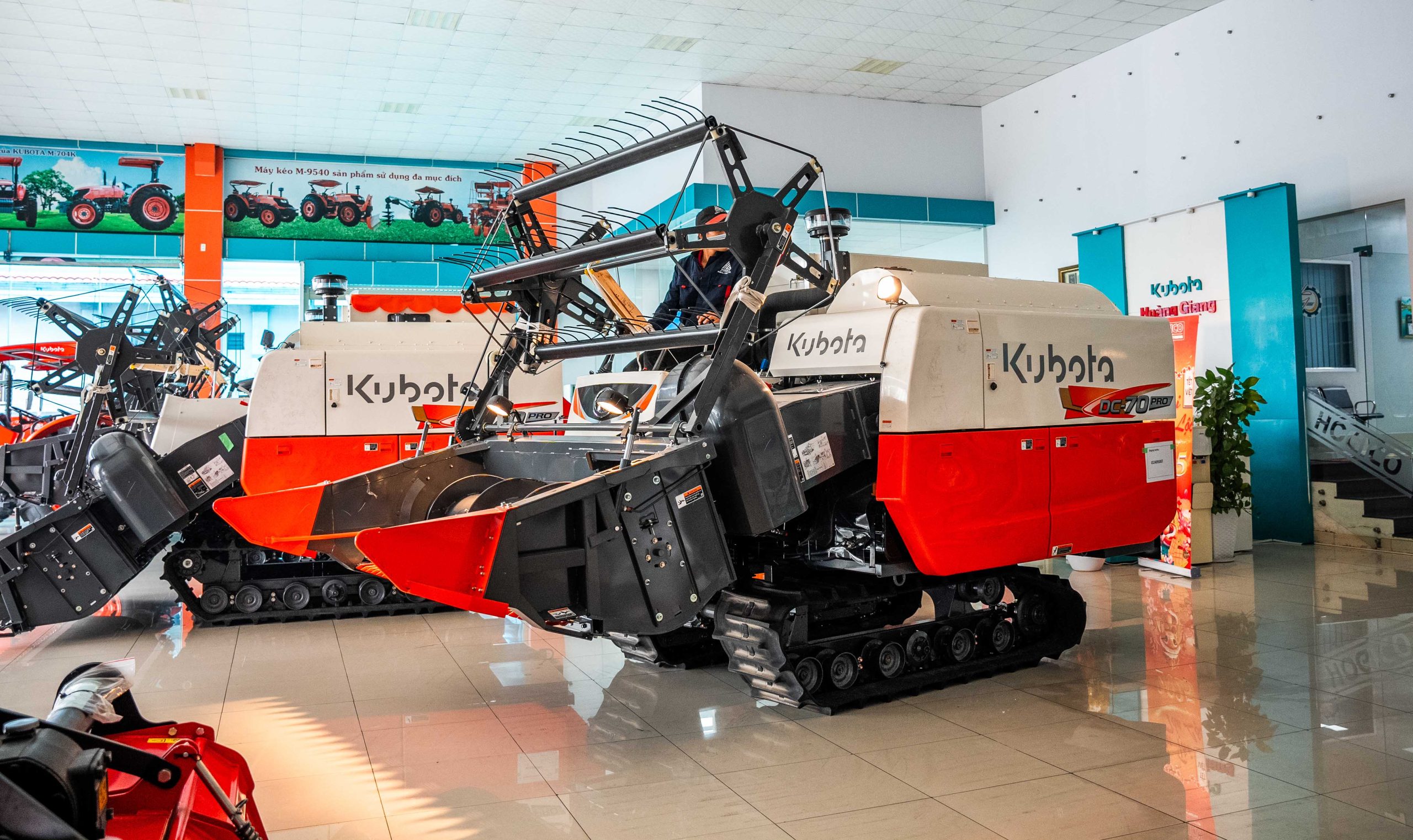 Đại lý máy nông nghiệp Kubota Hoàng Giang